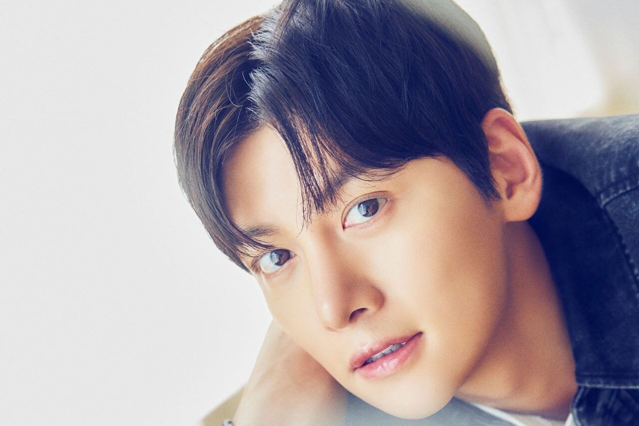 インスタグラムのフォロアー2500万人以上! 韓国を代表する俳優のチ