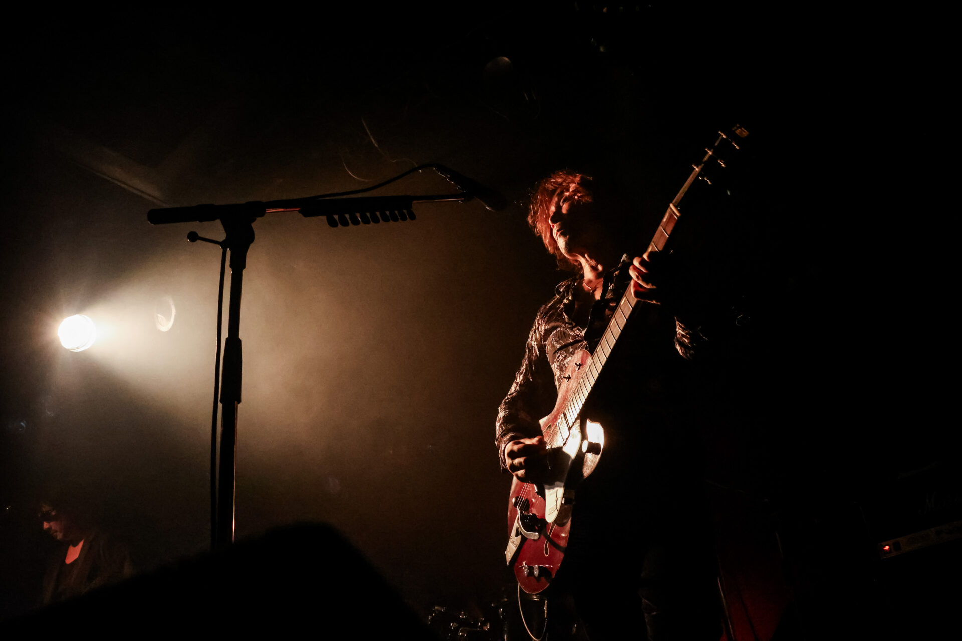 元BJCの浅井健一、『BEST SELECTION TOUR 2025』のファイナル沖縄公演