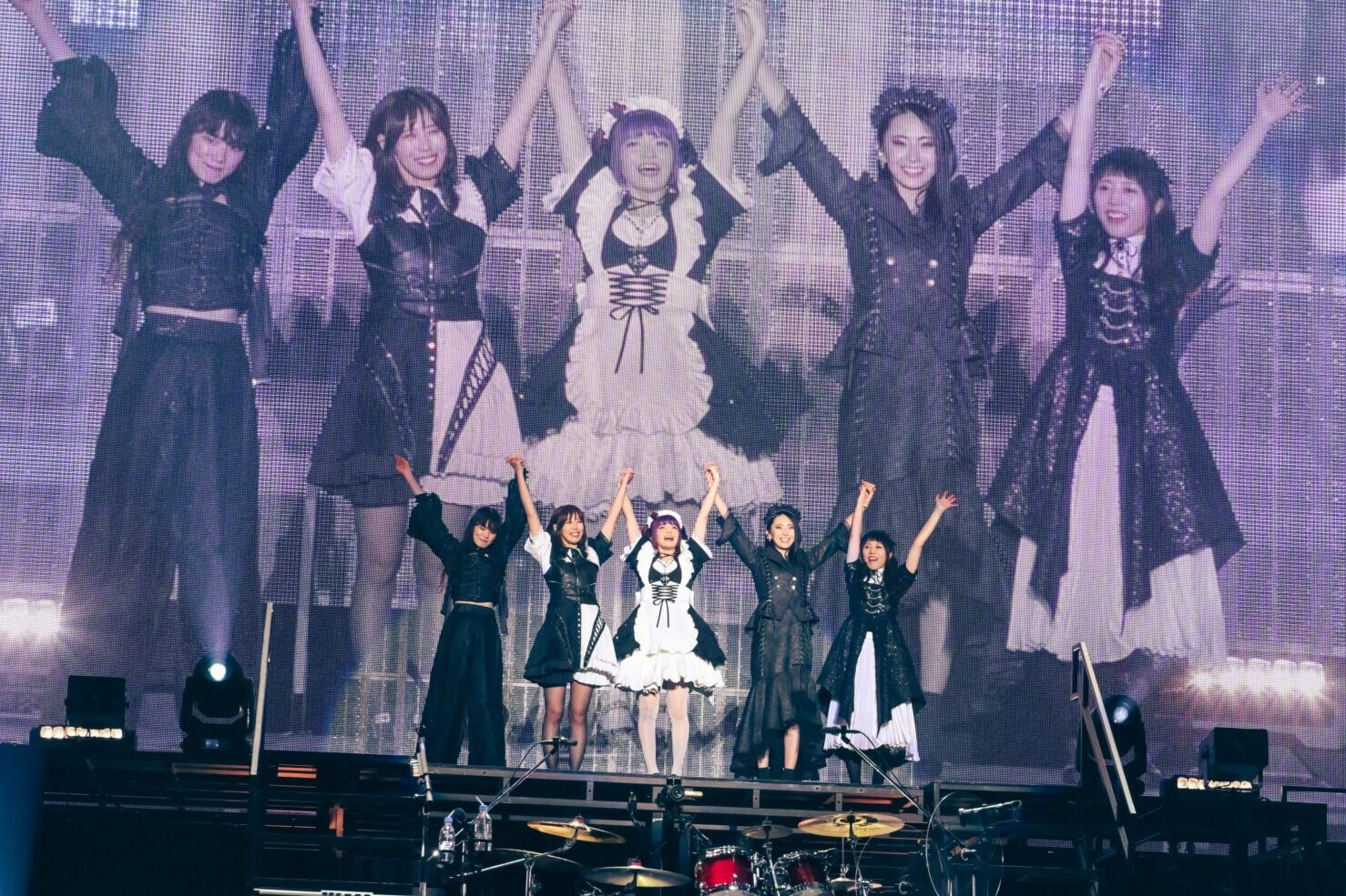 海外からも注目!! 人気ガールズバンド・BAND-MAID、10周年記念世界