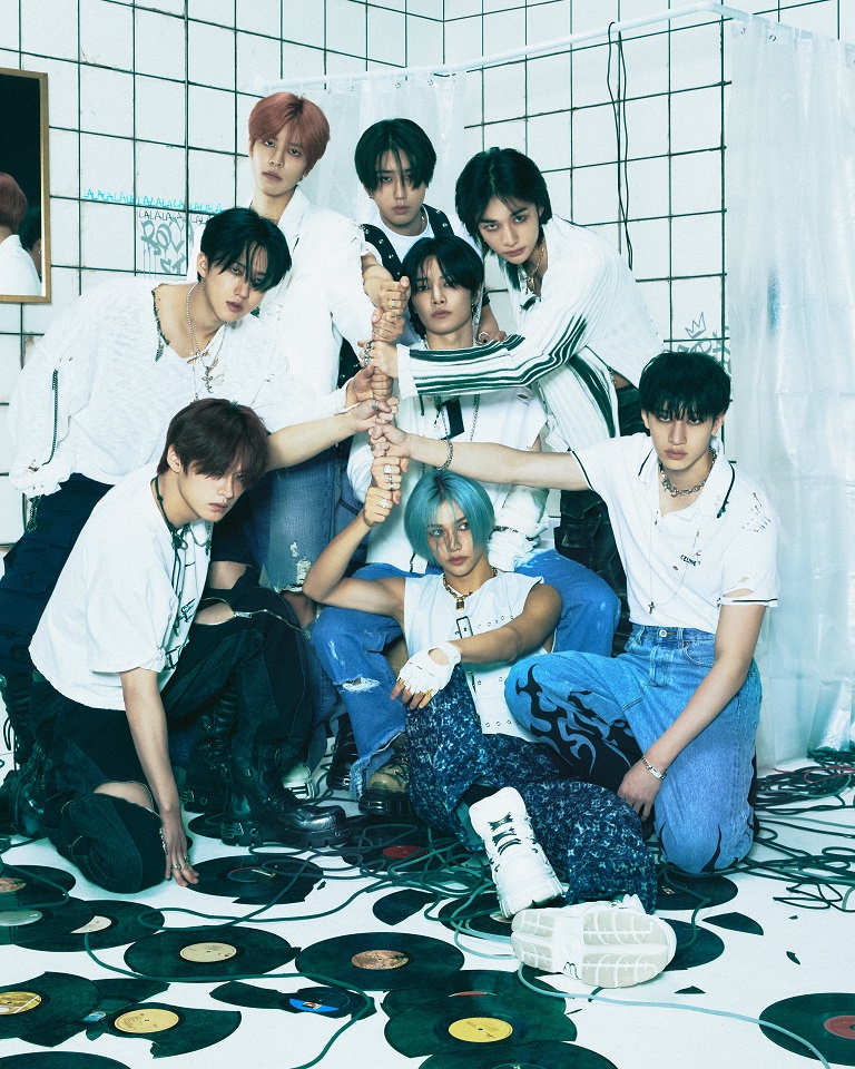 4作連続で米billboardチャート1位のStray Kids、最新映像作品が 