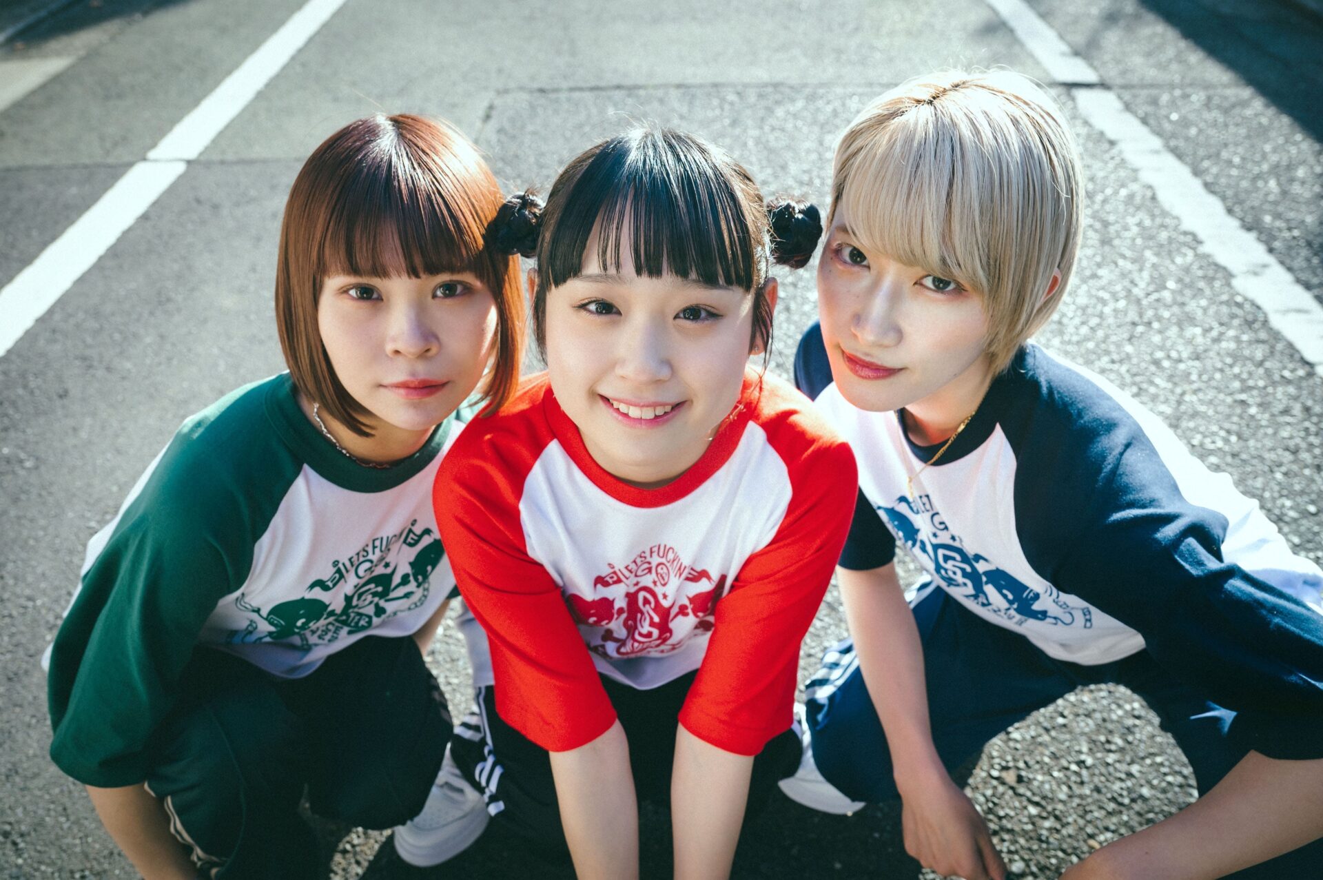 ライブツアーが全公演完売のいま話題のガールズバンド・サバシスター